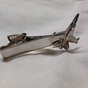 Elegant Silver Airplane Tie Clip
